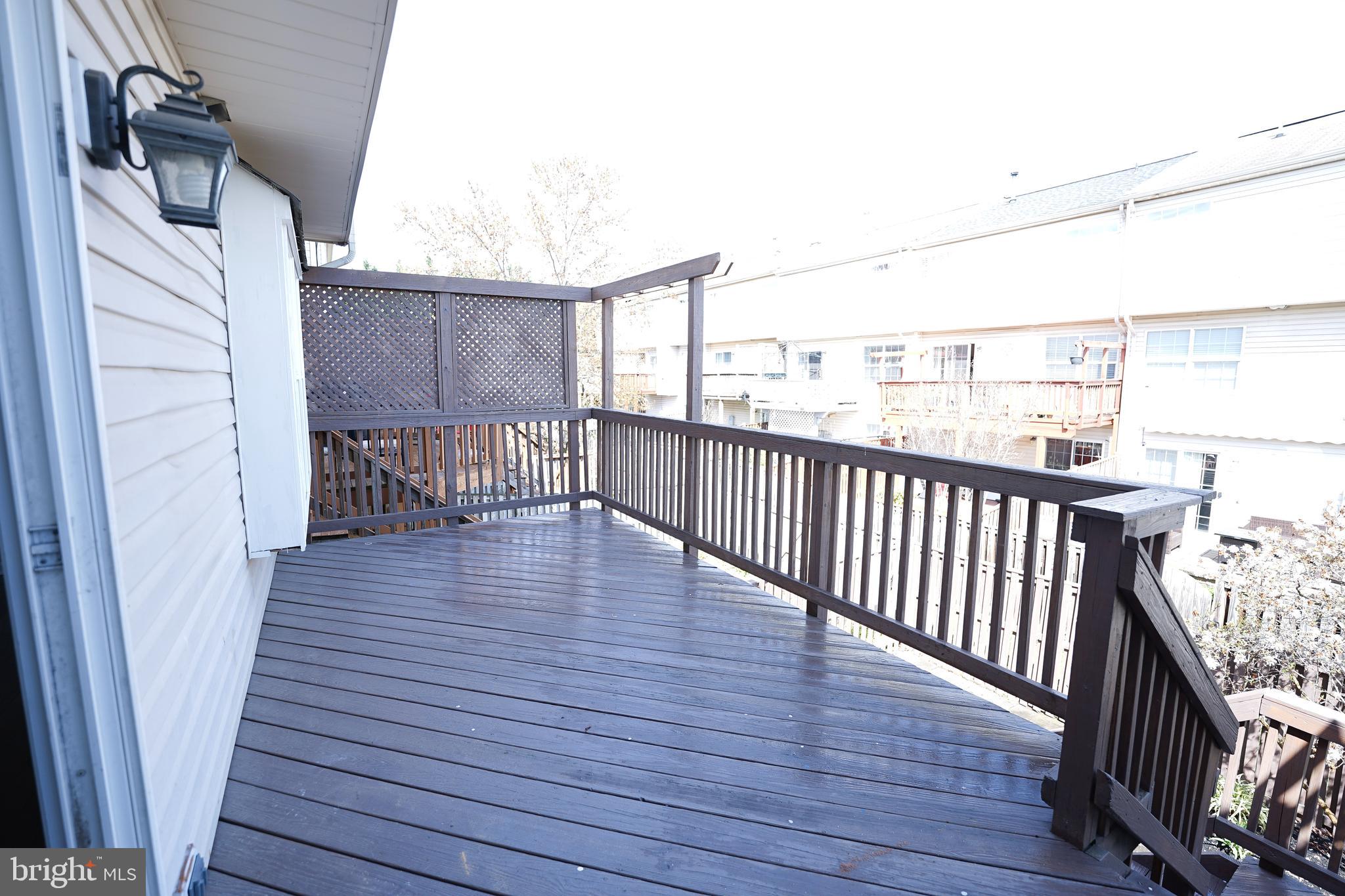862 Vanderbilt Terrace Southeast Leesburg, VA 20175 - Photo 38 of 41 Deck with access to flagstone patio