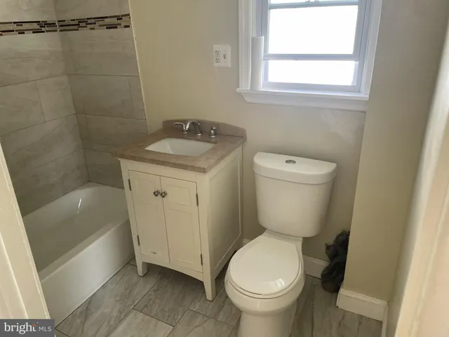 $174,900 | 214 South 2nd Street, Darby, PA 19023