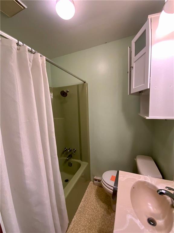 113 Platt Road Clinton, PA 15026 - Photo 12 of 21 Gallery Image 12