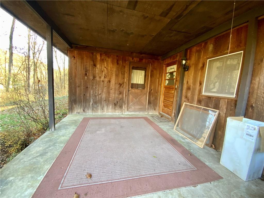 113 Platt Road Clinton, PA 15026 - Photo 2 of 21 Gallery Image 2