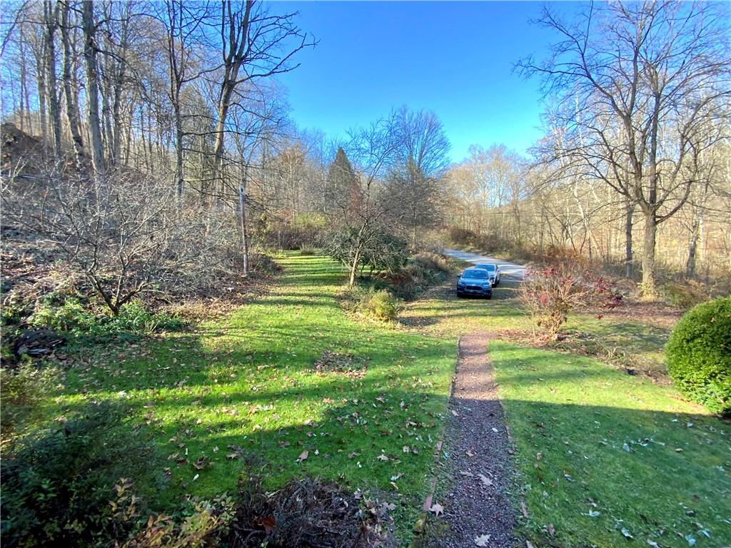 113 Platt Road Clinton, PA 15026 - Photo 3 of 21 Gallery Image 3