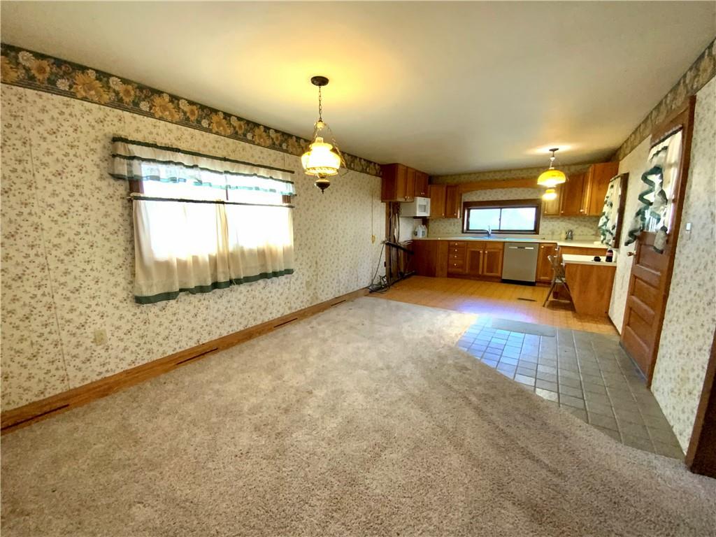 113 Platt Road Clinton, PA 15026 - Photo 6 of 21 Gallery Image 6