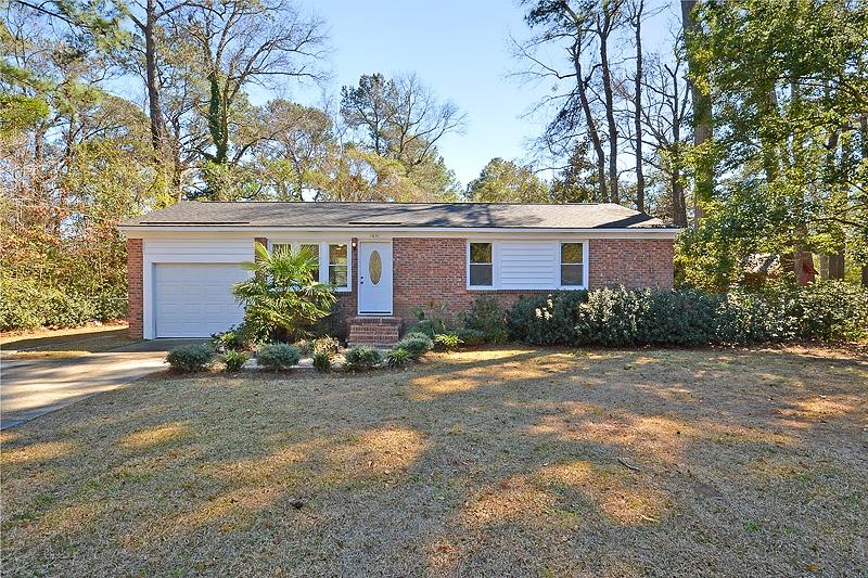 1631 Dogwood Road Charleston, SC 29414 - Photo 4 of 23 DSC_0365-copy