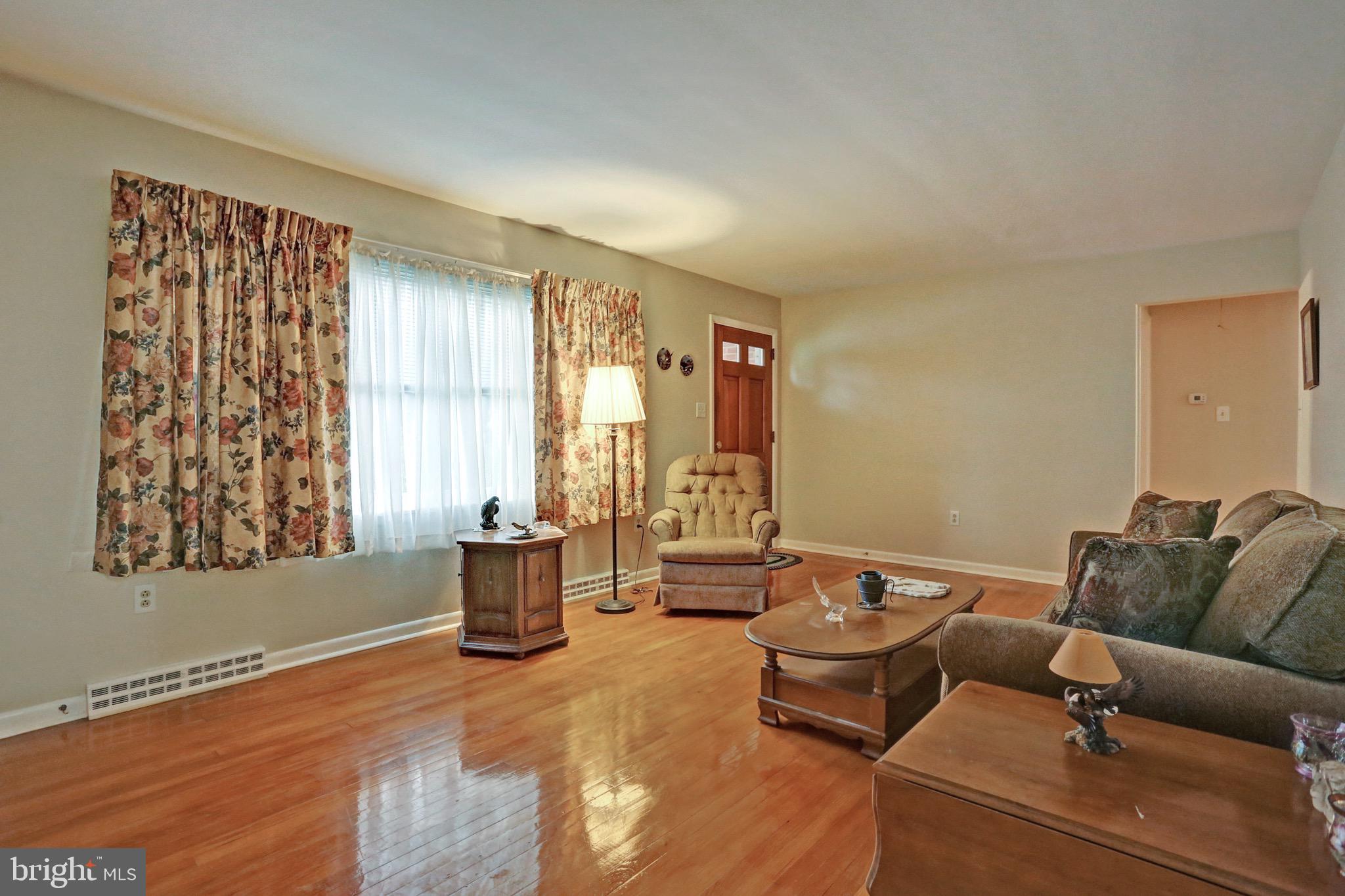 3133 Brookfield Road Harrisburg, PA 17109 - Photo 4 of 26 Gallery Image 4