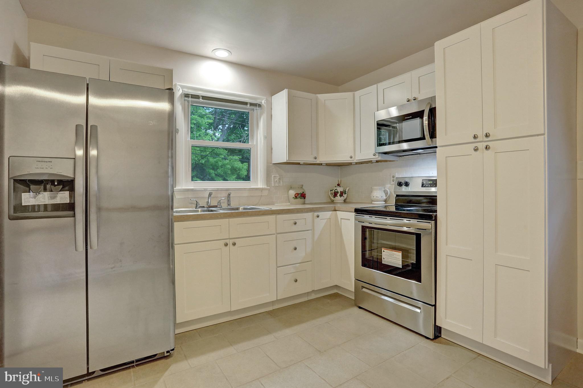 3133 Brookfield Road Harrisburg, PA 17109 - Photo 8 of 26 Gallery Image 8