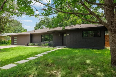 $1,100,000 | 2902 Skylark Drive, Austin, TX 78757