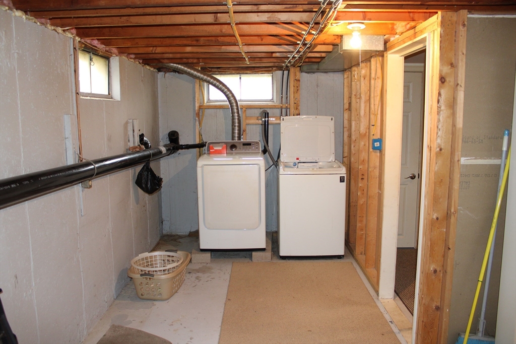 25 Lafond Drive Chicopee, MA 01020 - Photo 21 of 24 a utility room with dryer and washer