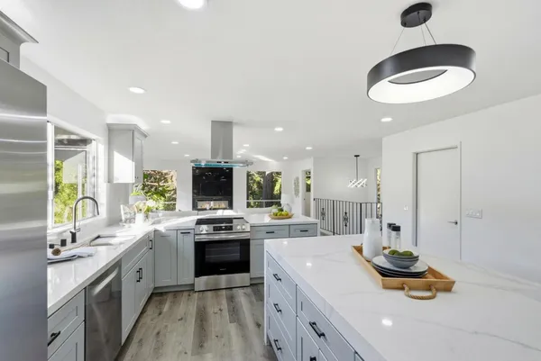 $1,500,000 | 5603 Crow Canyon Road, Castro Valley, CA 94552