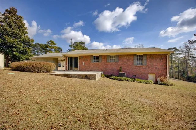 a front view of house with yard