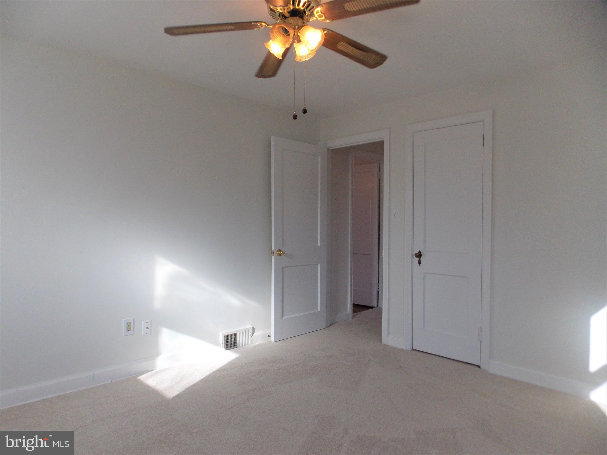 555 Holmes Road Morton, PA 19070 - Photo 19 of 26 2nd bedroom