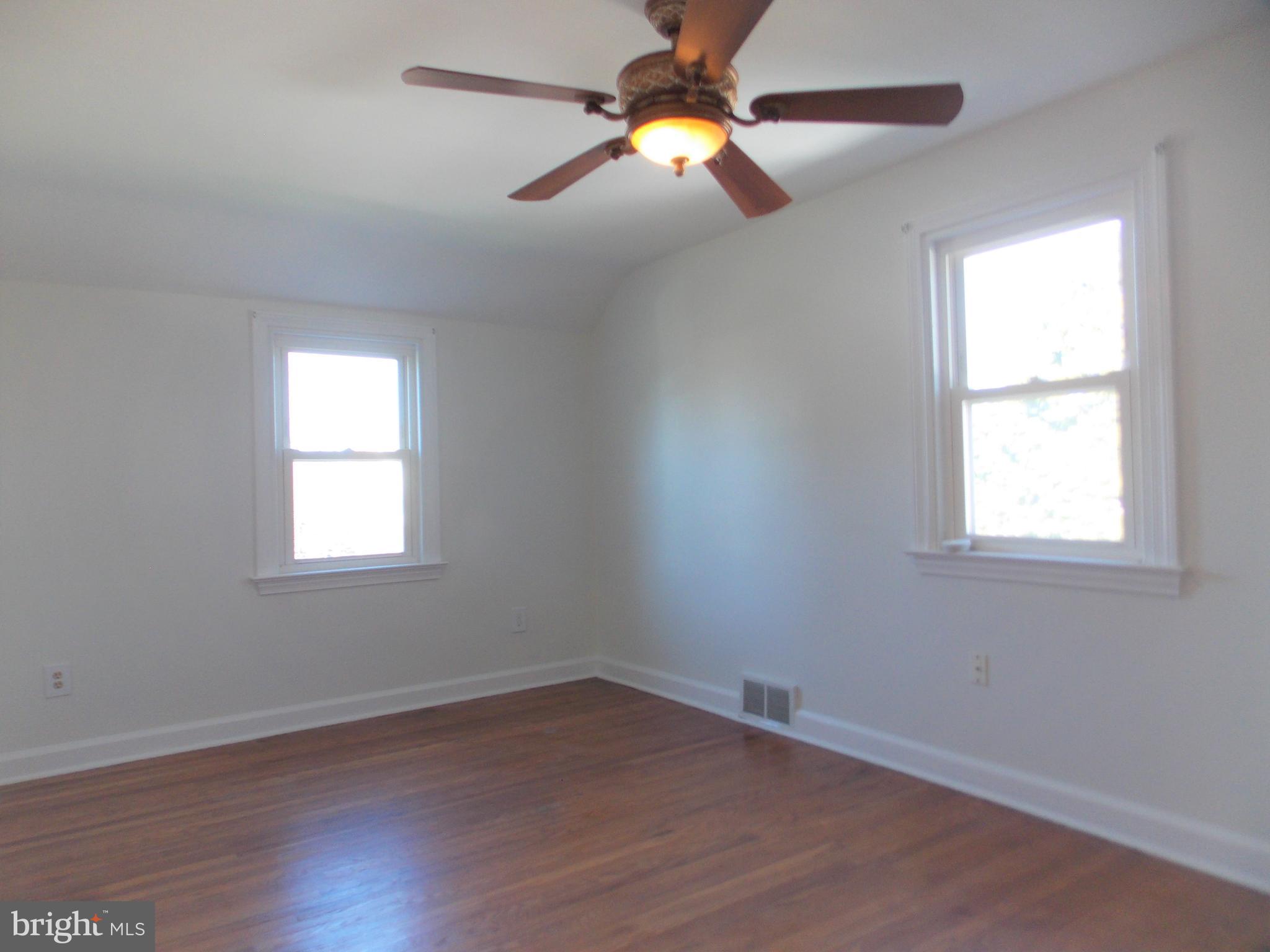 555 Holmes Road Morton, PA 19070 - Photo 20 of 26 3rd bedroom