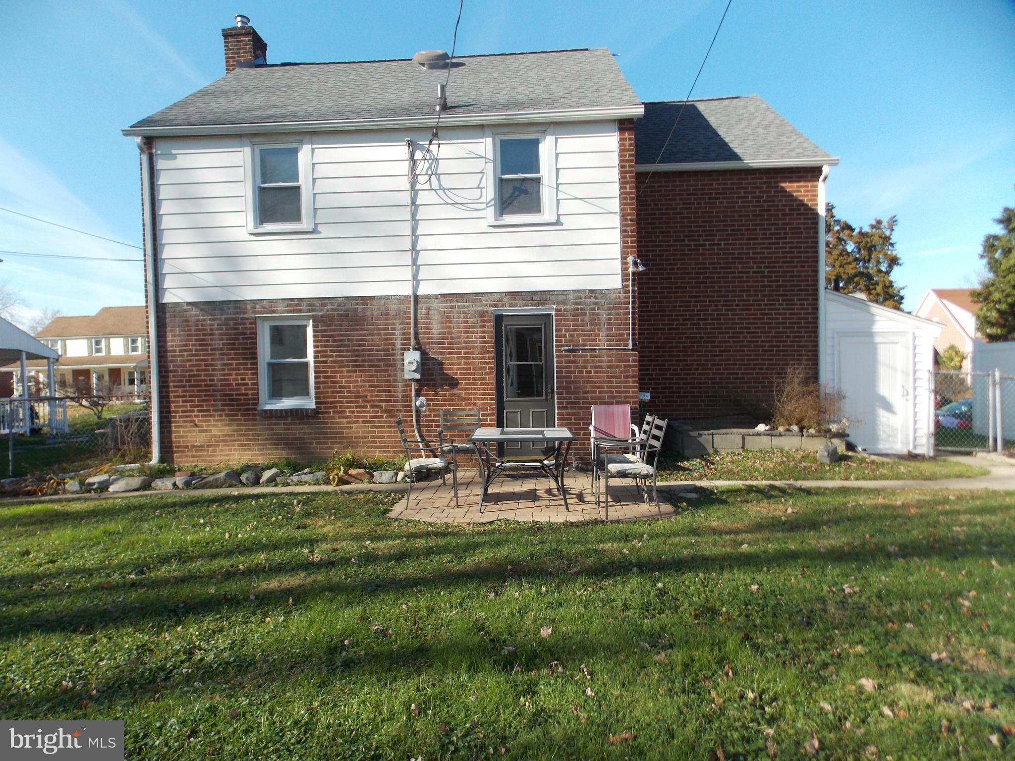 555 Holmes Road Morton, PA 19070 - Photo 24 of 26 Large backyard