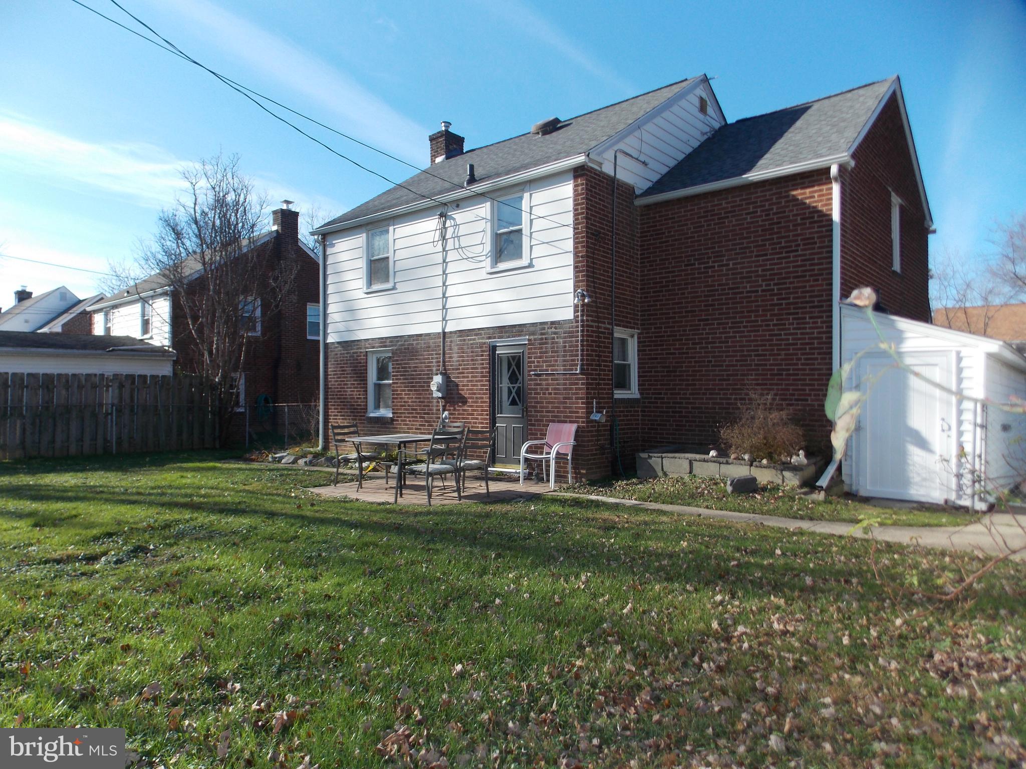 555 Holmes Road Morton, PA 19070 - Photo 25 of 26 Backyard with patio