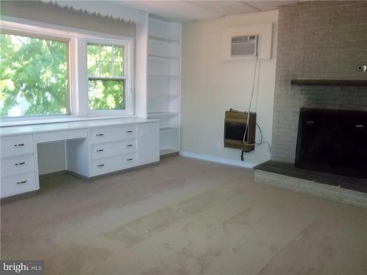 1711 Tyson Road Havertown, PA 19083 - Photo 2 of 13 Family Room