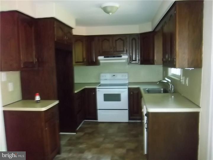 1711 Tyson Road Havertown, PA 19083 - Photo 3 of 13 Kitchen