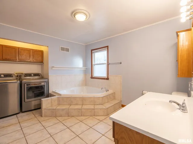 $249,900 | 313 North Nebraska Avenue, Morton, IL 61550