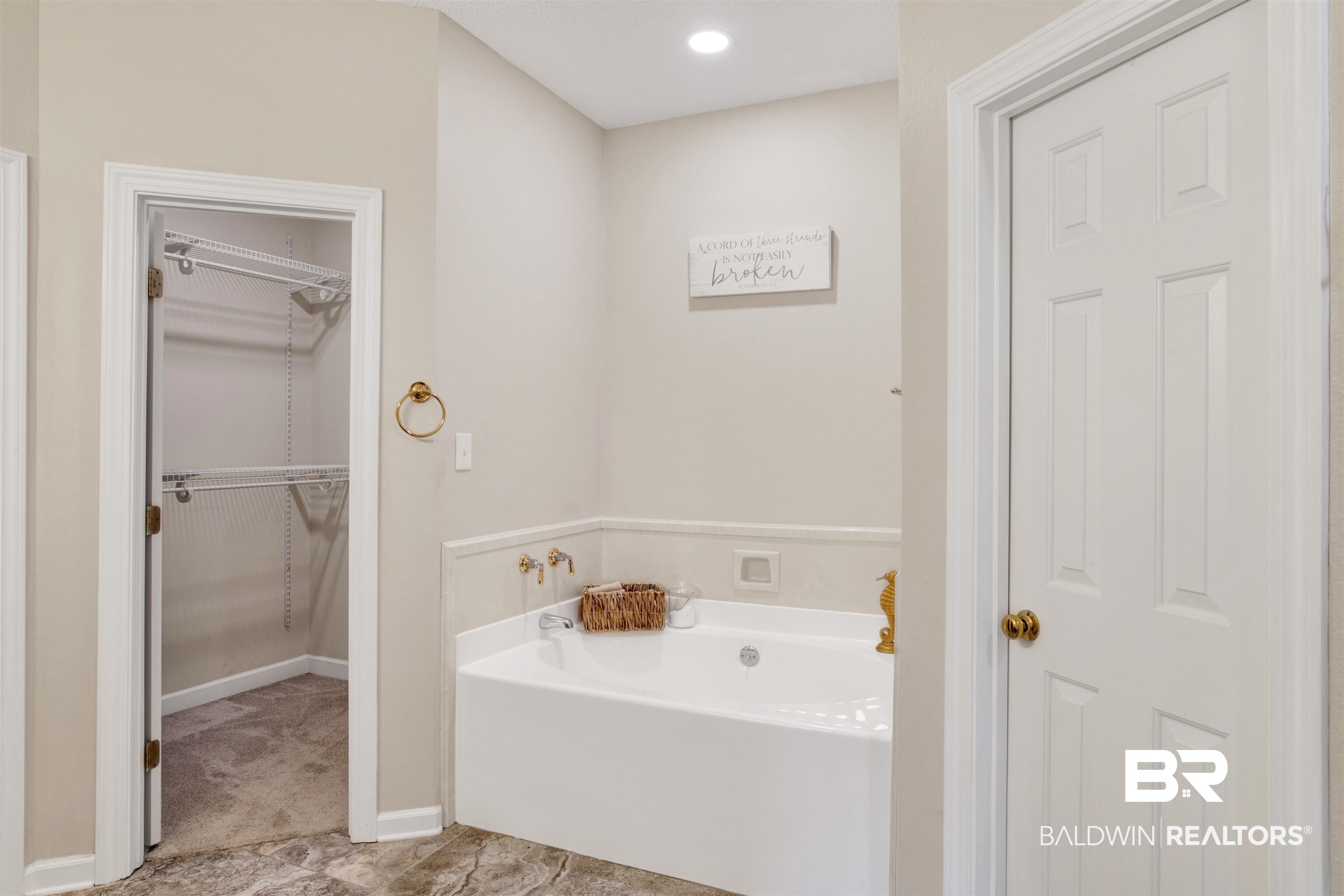 18263 Driskell Road Loxley, AL 36551 - Photo 19 of 50 Garden Tub and 2 Walk In
