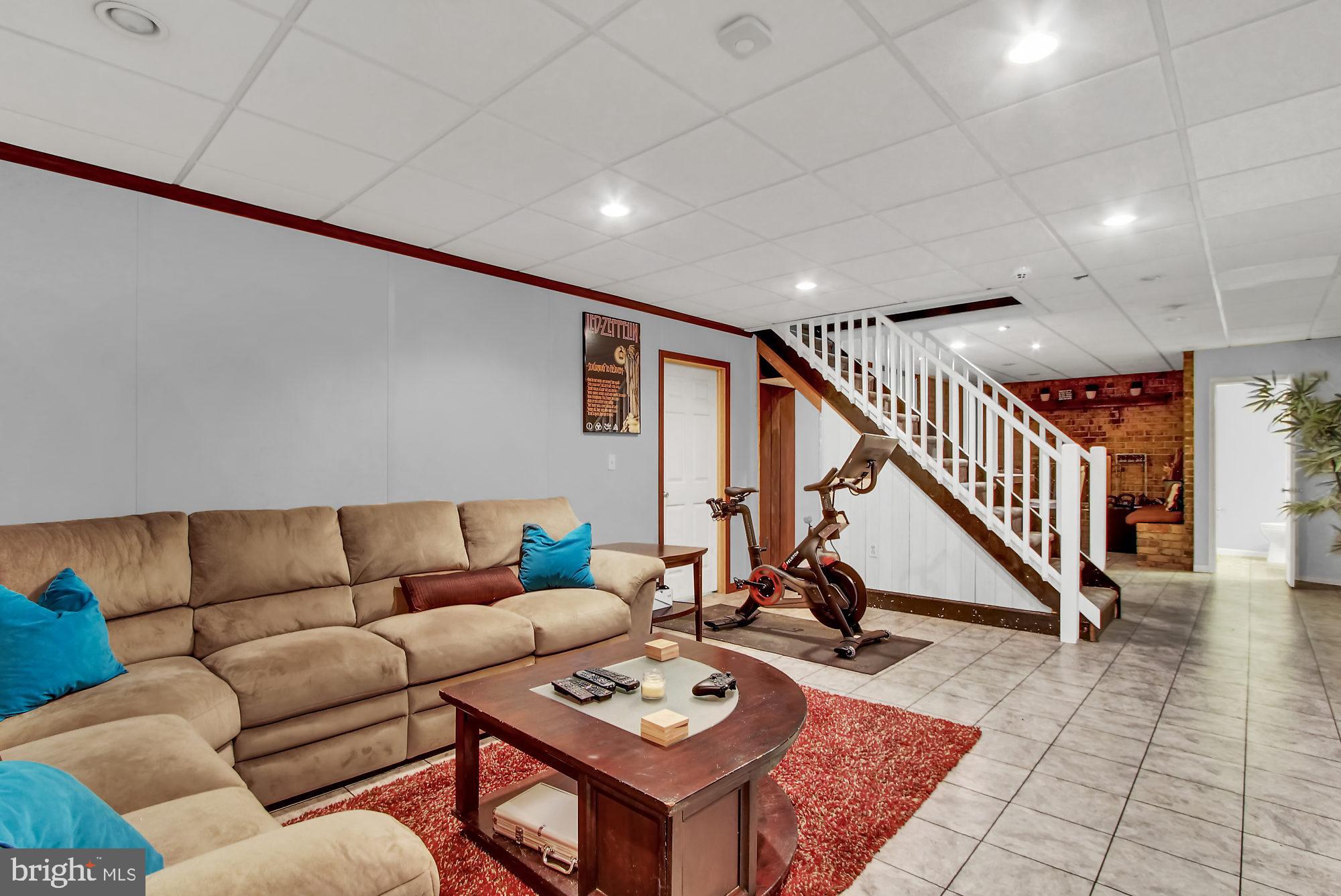 510 Duquesne Road York, PA 17402 - Photo 17 of 45 Gallery Image 17