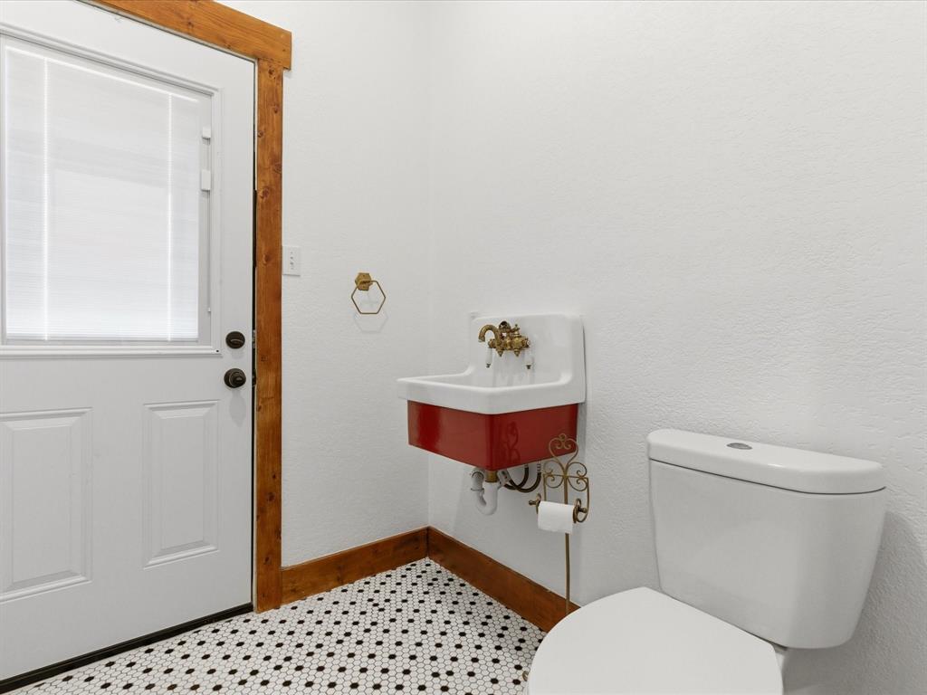 7601 Zion Hill Road Poolville, TX 76487 - Photo 25 of 39