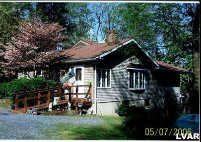 6019 Del Haven Road Bangor, PA 18013 - Photo 1 of 4 front
