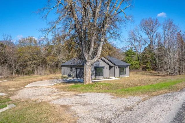 $389,990 | 21010 Fm 1805, Van, TX 75790