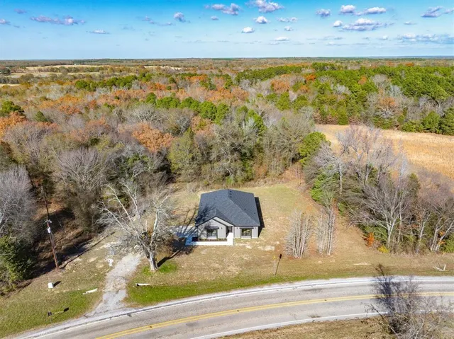 $389,990 | 21010 Fm 1805, Van, TX 75790