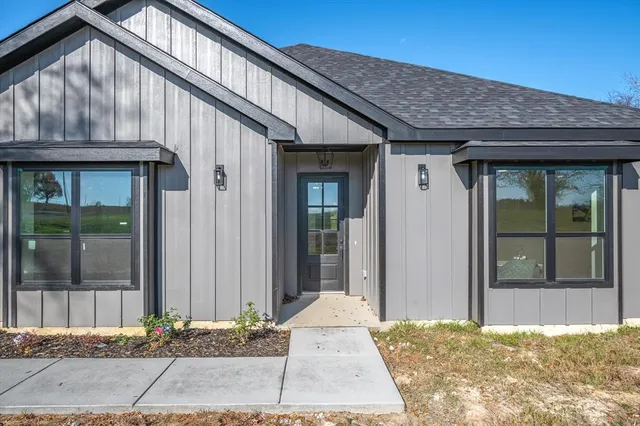 $389,990 | 21010 Fm 1805, Van, TX 75790