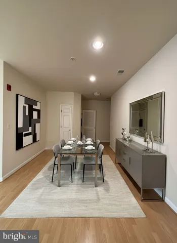 $2,800 | 11326 Westbrook Mill Lane, Unit 202, Fairfax, VA 22030