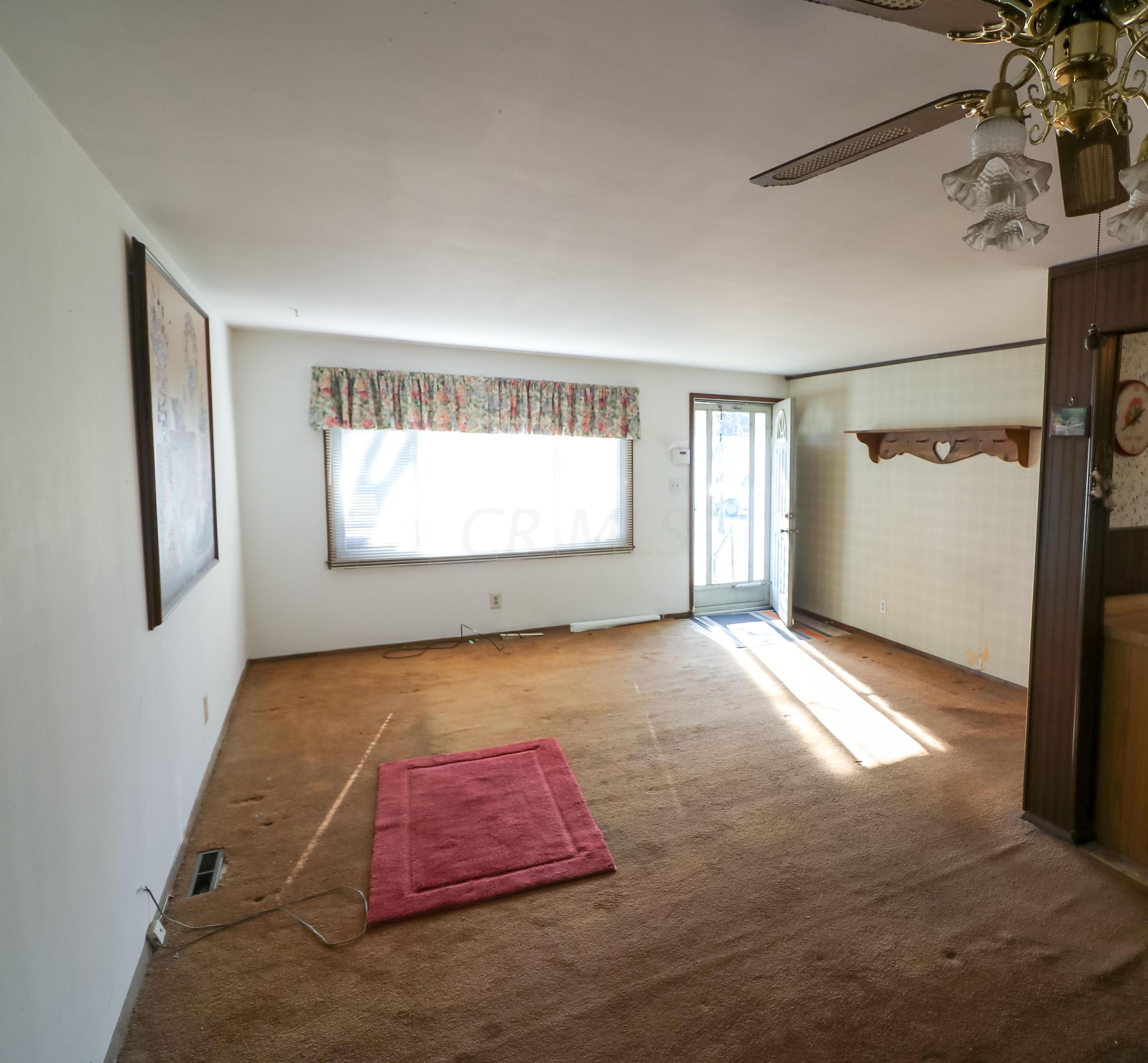 2216 Case Road Columbus, OH 43224 - Photo 6 of 20