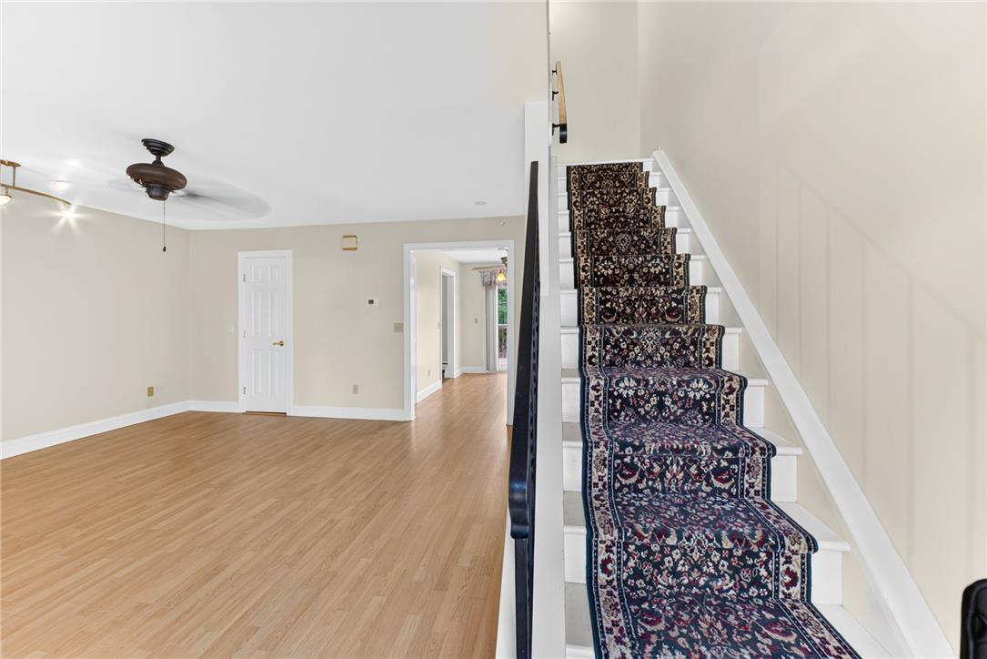 1349 Stanford Road Bethlehem, PA 18018 - Photo 4 of 31