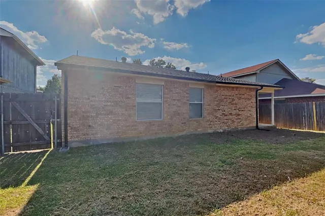 $1,935 | 615 Hollyberry Drive, Mansfield, TX 76063