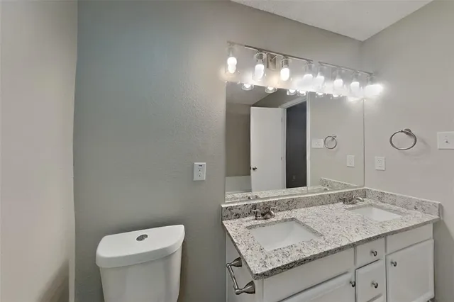 $1,935 | 615 Hollyberry Drive, Mansfield, TX 76063