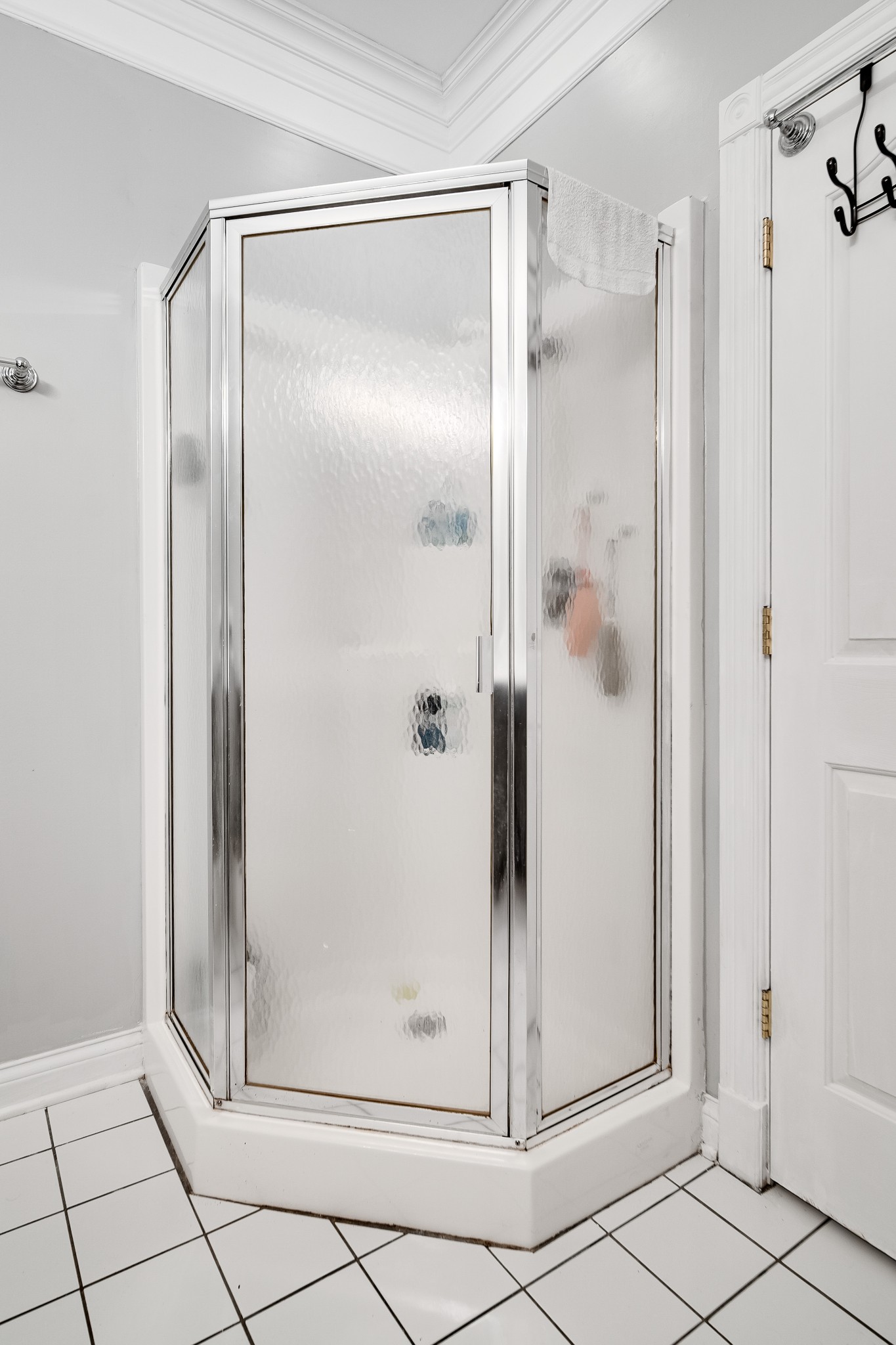 3679 Tyree Springs Road Cottontown, TN 37048 - Photo 26 of 46 Love this walk in shower.
