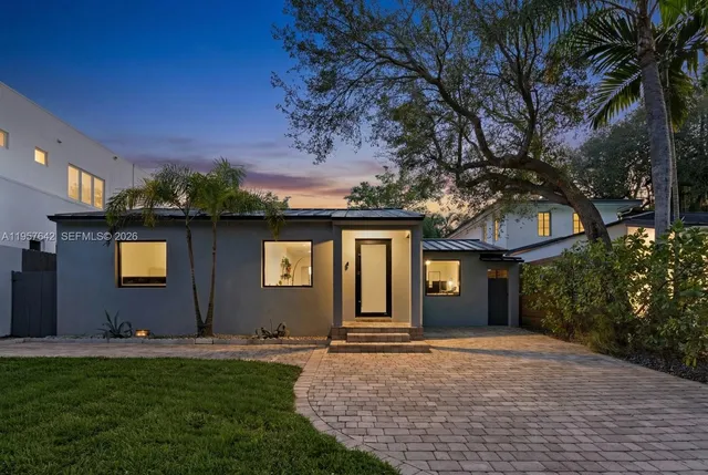 $2,375,000 | 2240 Tequesta Lane, Miami, FL 33133