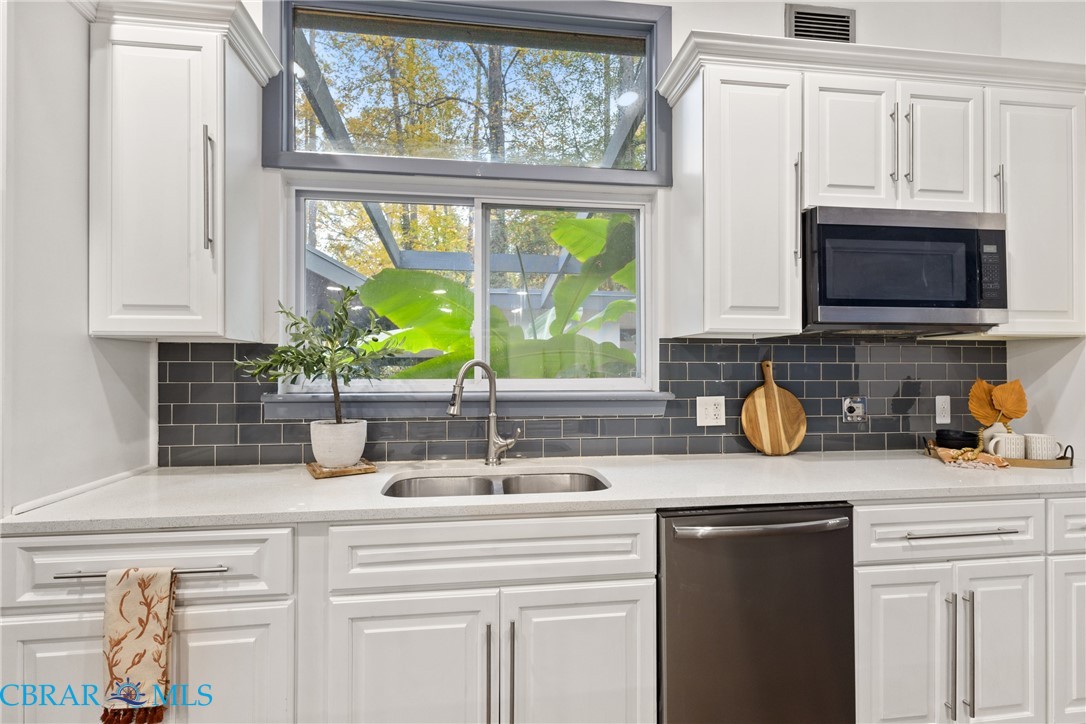 200 Old Landing Road Yorktown, VA 23692 - Photo 8 of 33 Gallery Image 8