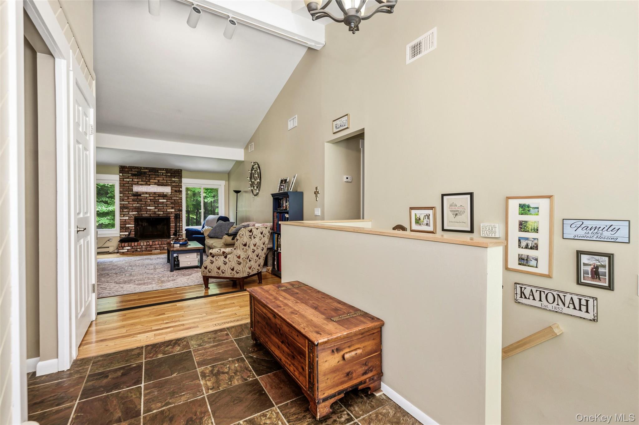 231 Increase Miller Road Katonah, NY 10536 - Photo 3 of 34 Entry with hall closet.