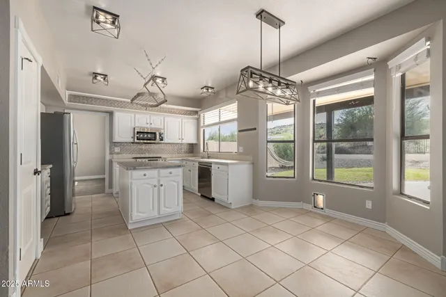 $785,000 | 3411 East Desert Trumpet Road, Phoenix, AZ 85044