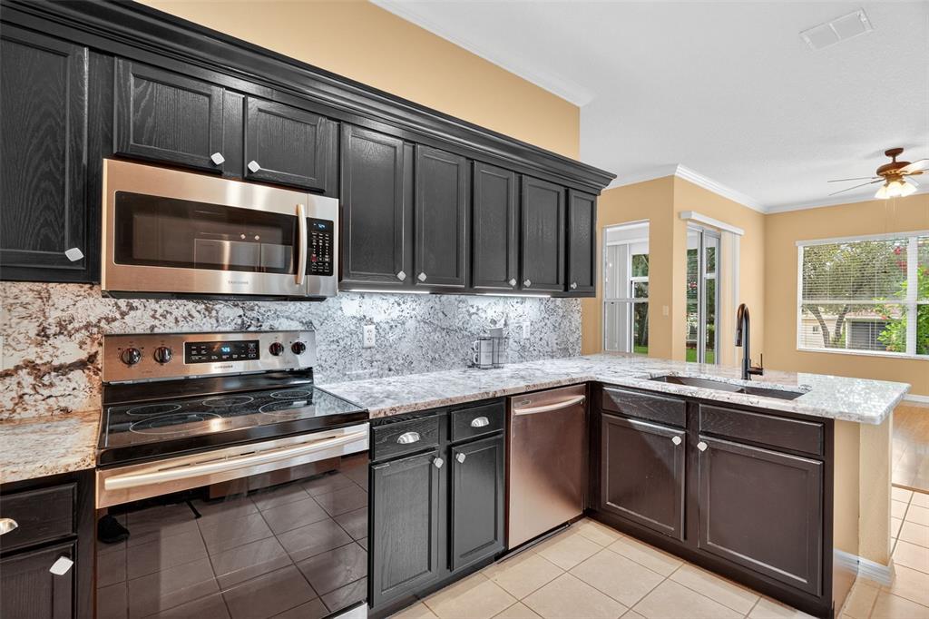 24515 Bocage Way Leesburg, FL 34748 - Photo 12 of 34