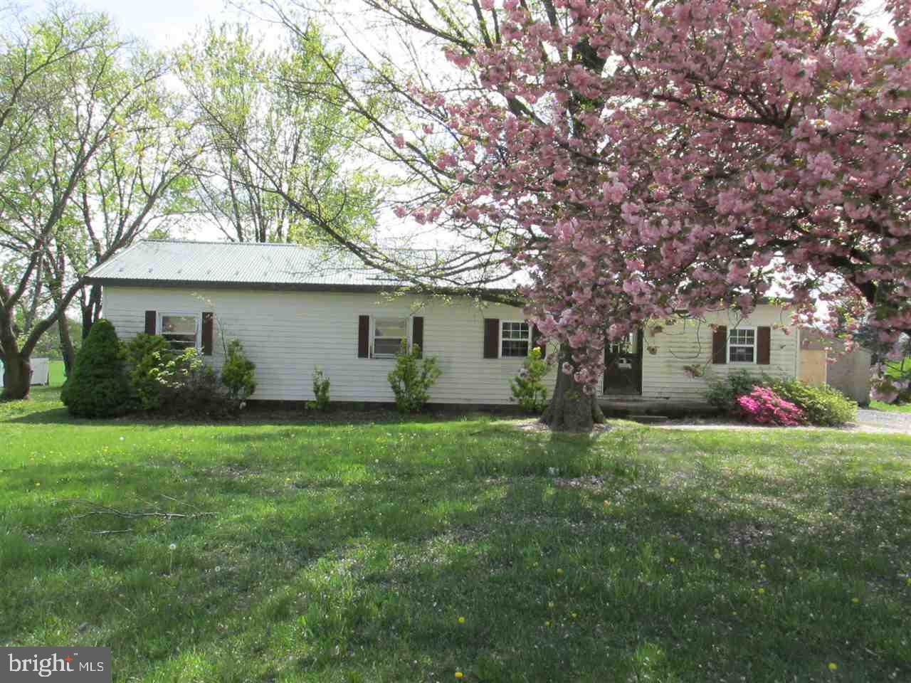 560 South Middle Road Newville, PA 17241 - Photo 1 of 11