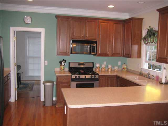 8532 Wapello Lane Raleigh, NC 27613 - Photo 3 of 20 Kitchen