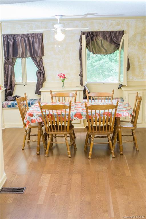 70 Riddle Road Swannanoa, NC 28778 - Photo 4 of 15 Gallery Image 4