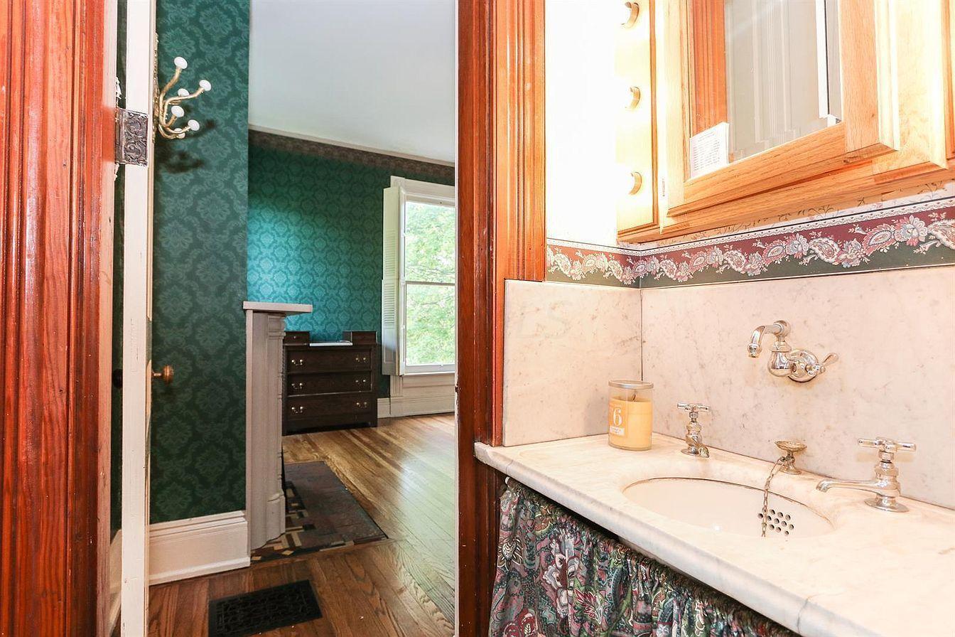845 East High Street Springfield, OH 45505 - Photo 32 of 40