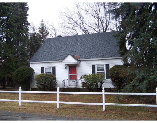 1 Clarendon Road Auburn, MA 01501 - Photo 4 of 6 Gallery Image 4
