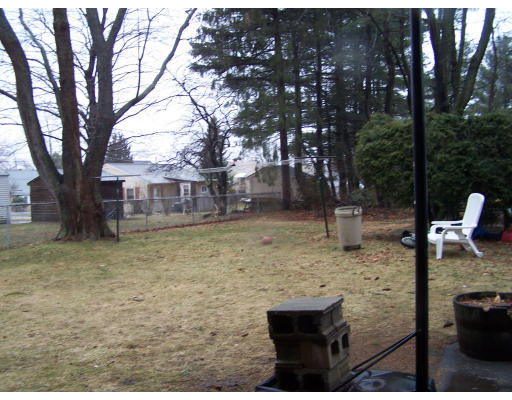 1 Clarendon Road Auburn, MA 01501 - Photo 5 of 6 Gallery Image 5