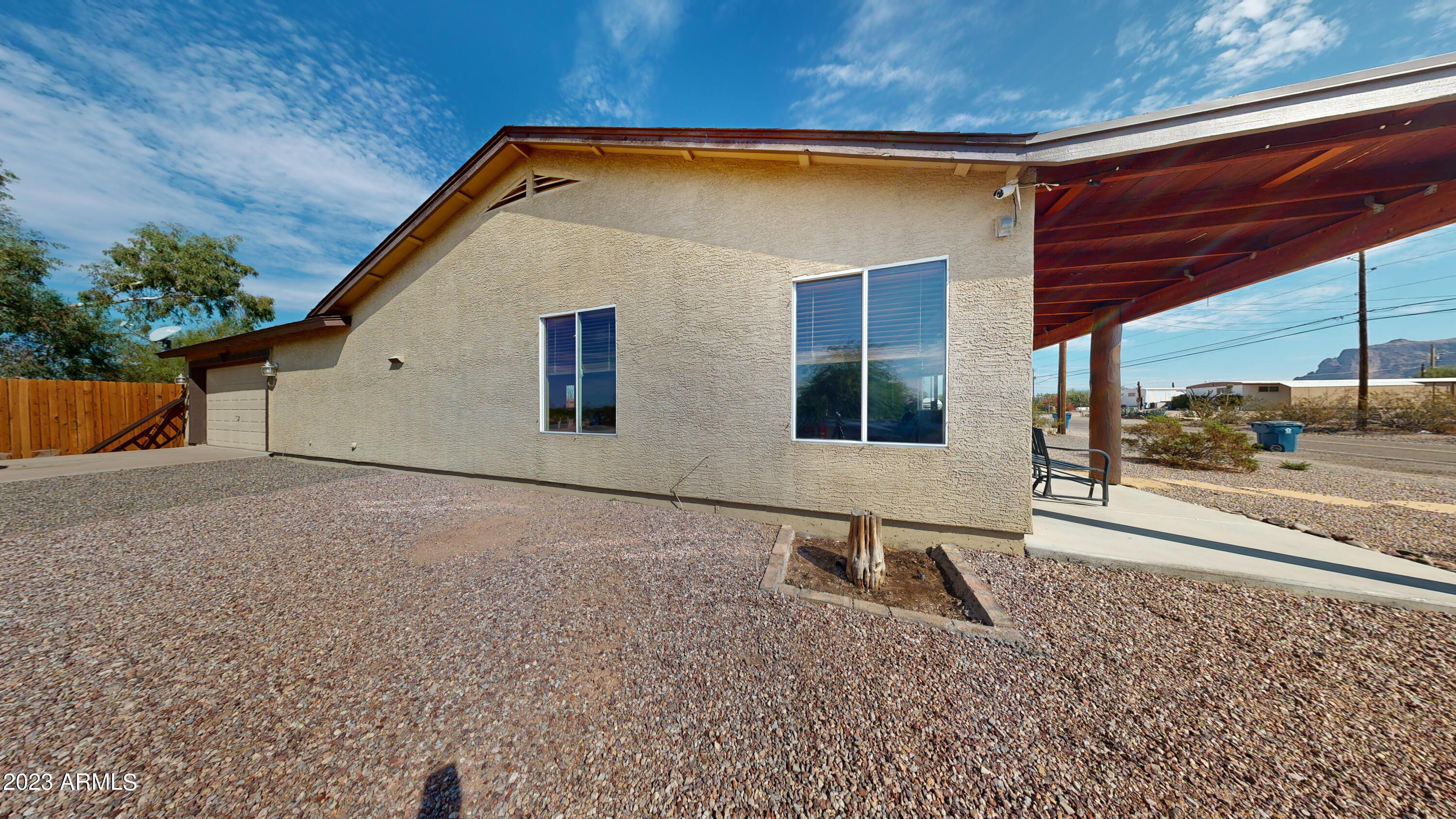 1278 South Starr Road Apache Junction, AZ 85119 - Photo 4 of 25 Southside of home