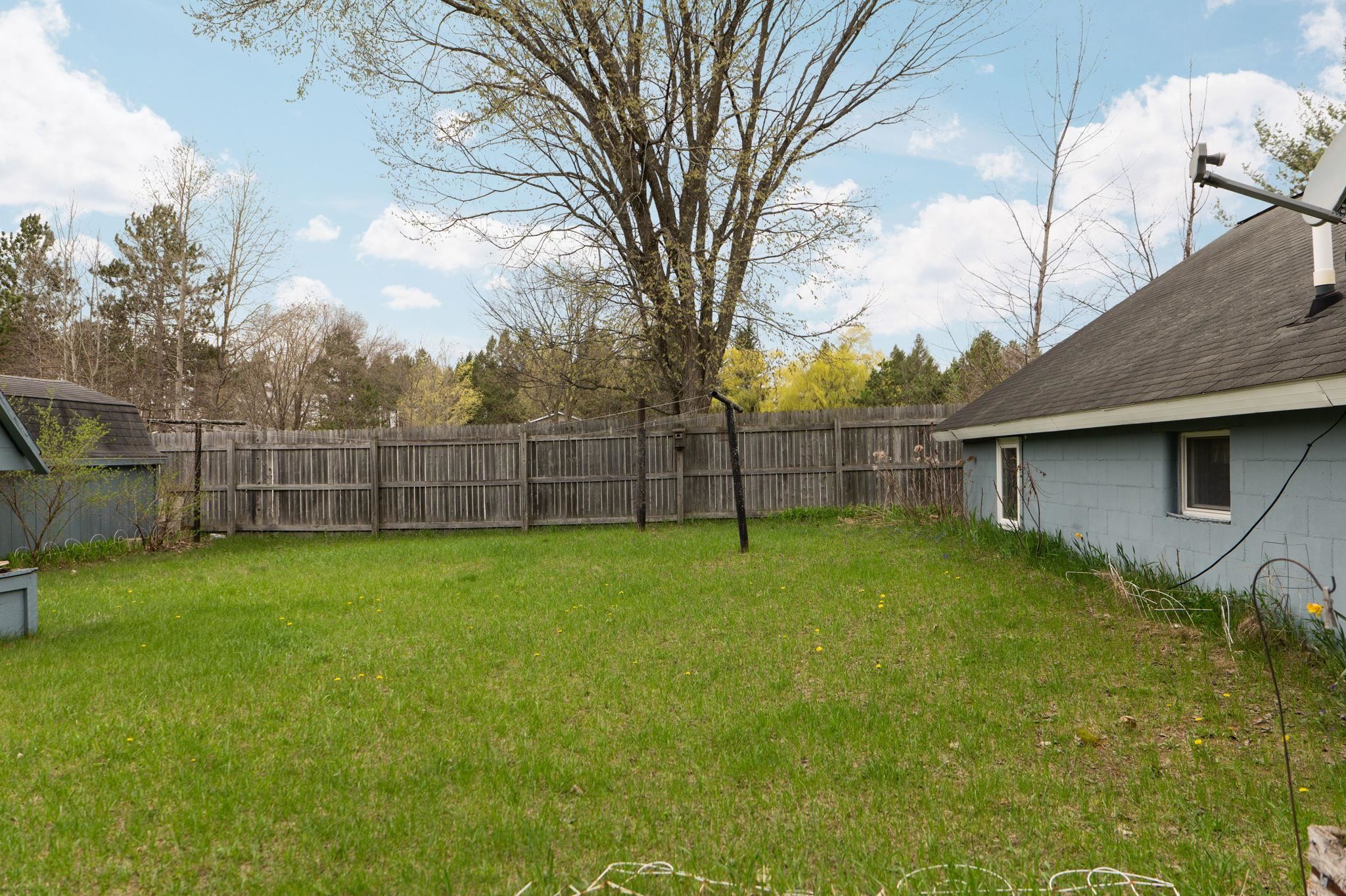 5257 Vance Road Grawn, MI 49637 - Photo 17 of 40