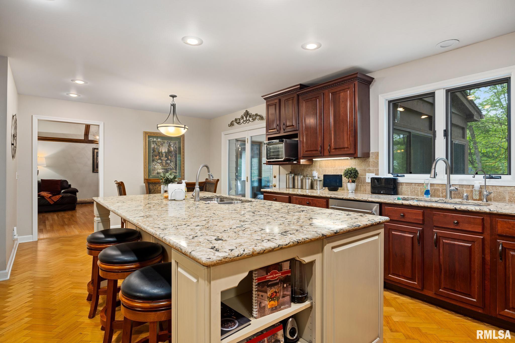 609 West Ravinwoods Road Peoria, IL 61615 - Photo 13 of 40 Gallery Image 13