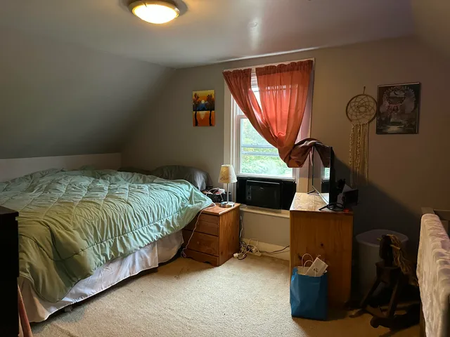 $179,900 | 21 Pine Street, Skowhegan, ME 04976