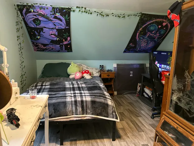 $179,900 | 21 Pine Street, Skowhegan, ME 04976