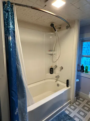 $179,900 | 21 Pine Street, Skowhegan, ME 04976